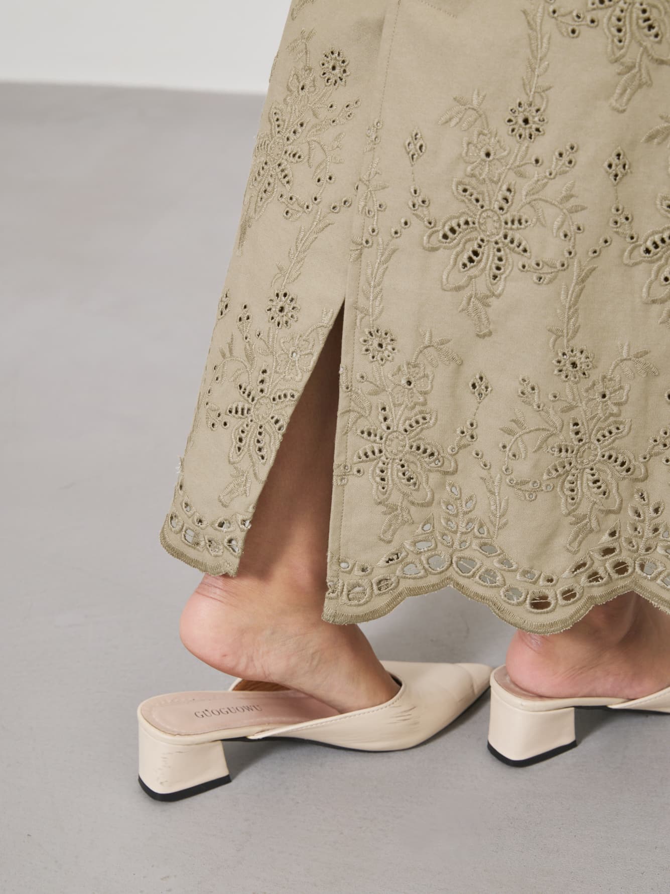 エンブロイダリージャンパースカート-short & regular　[通常]