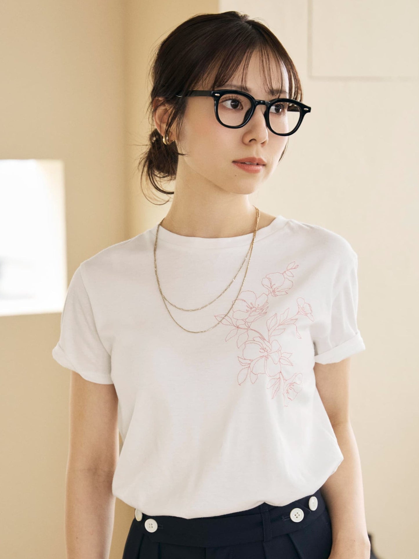エンブロイダリーボタニカルＴシャツ　[通常]
