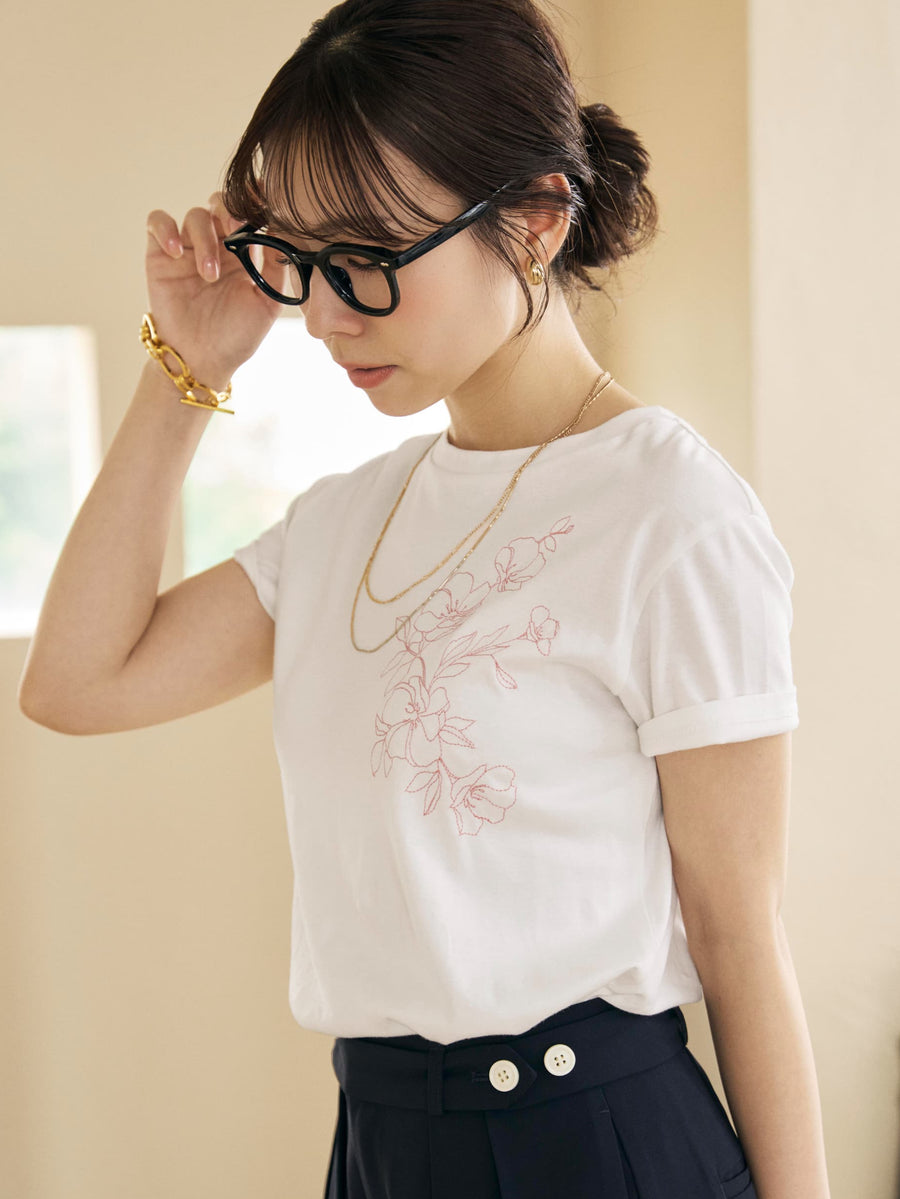 エンブロイダリーボタニカルＴシャツ　[通常]