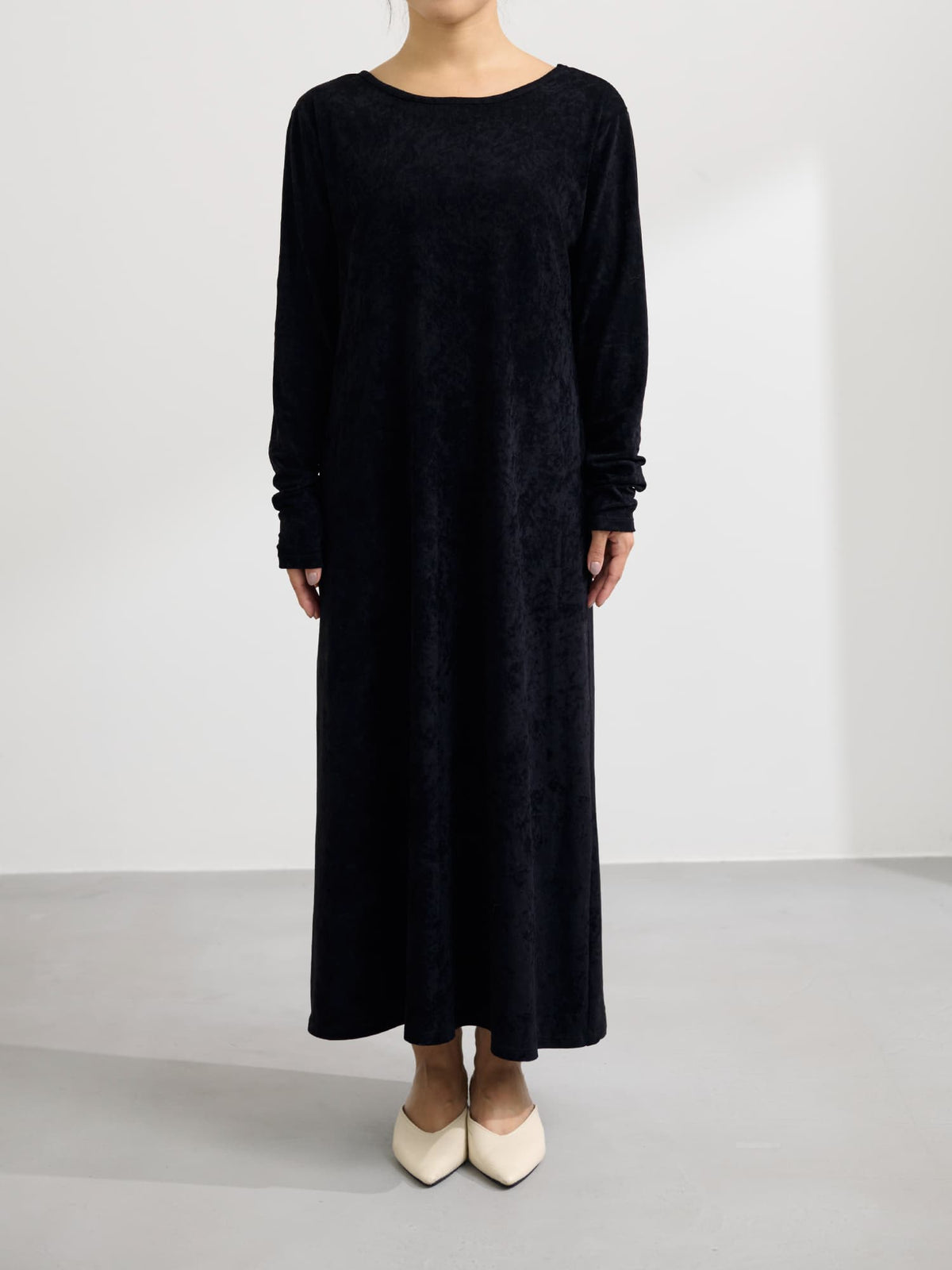 ※こちらが実物のカラーに一番お色味が近くなっております。（ブラック）<br>143cm | B:78 W:59 H:82 股下:64  | short着用