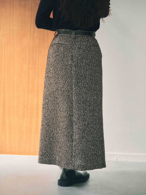 149cm | B:77 W:57 H:82 股下:67 | XS着用