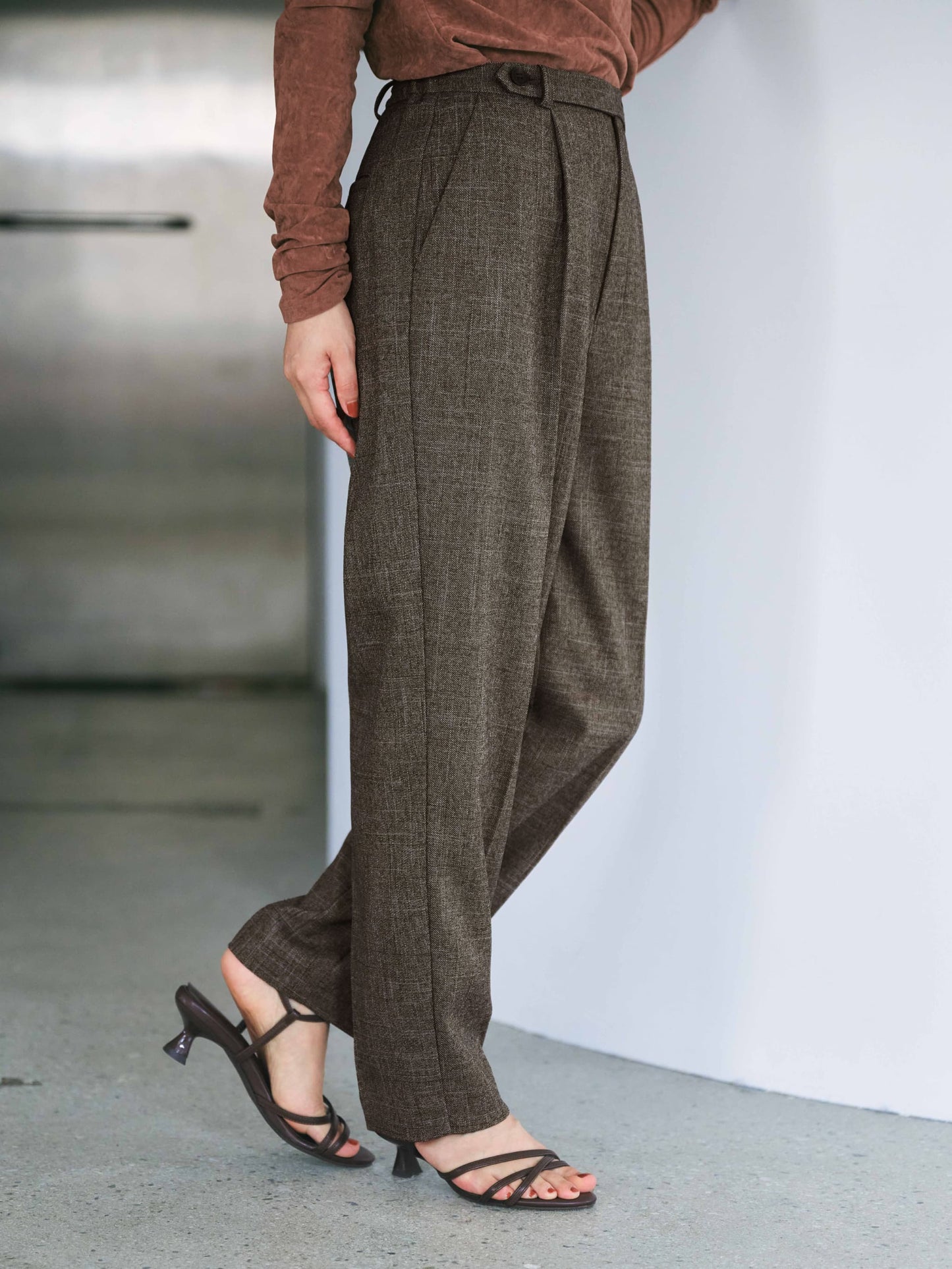 149cm | B:77 W:57 H:82 股下:67 | XS着用