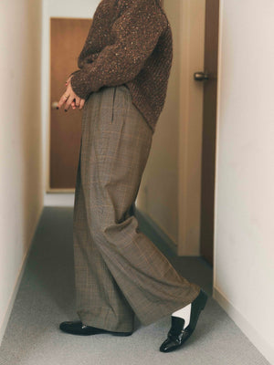 149cm | B:77 W:57 H:82 股下:67 | XS着用