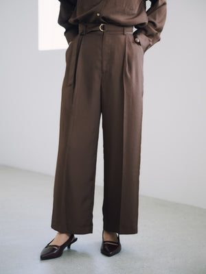 154cm | B:78 W:61 H:86 股下:67 | XS着用