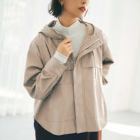 ライトベージュ