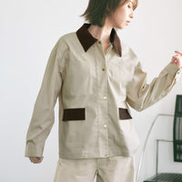 ライトベージュ