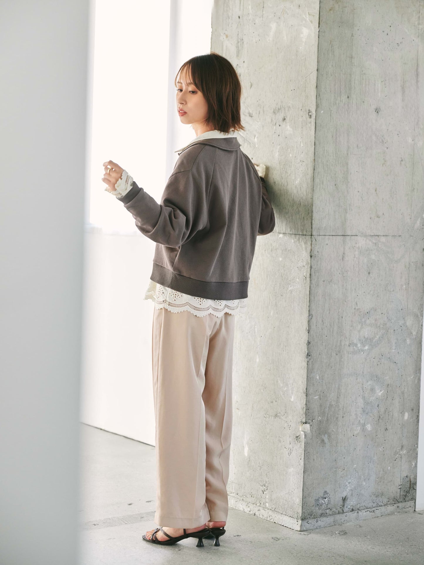 エンブロイダリーリボンスリーブブラウス　[通常]