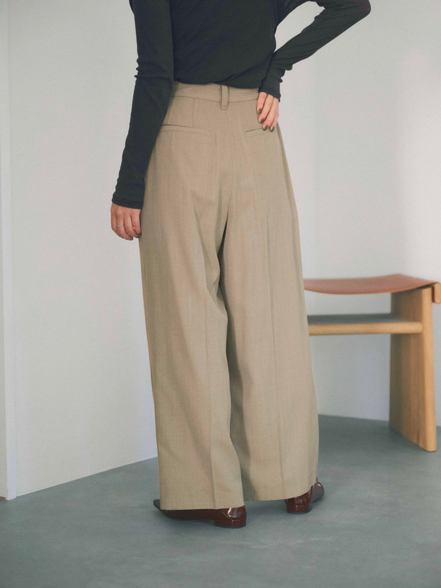 154cm | B:78 W:61 H:86 股下:67 | XS着用