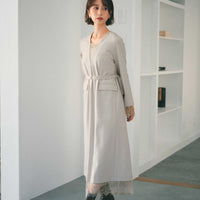 ライトベージュ