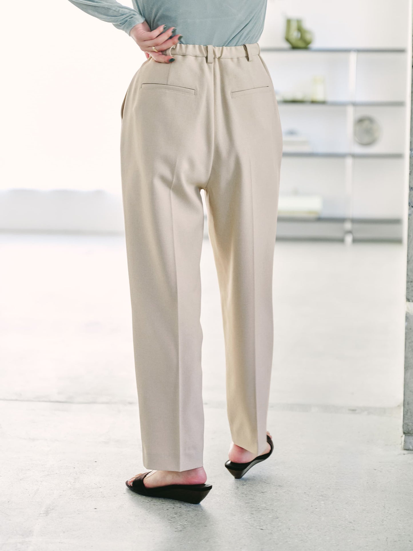 154cm | B:78 W:61 H:86 股下:67 | XS着用