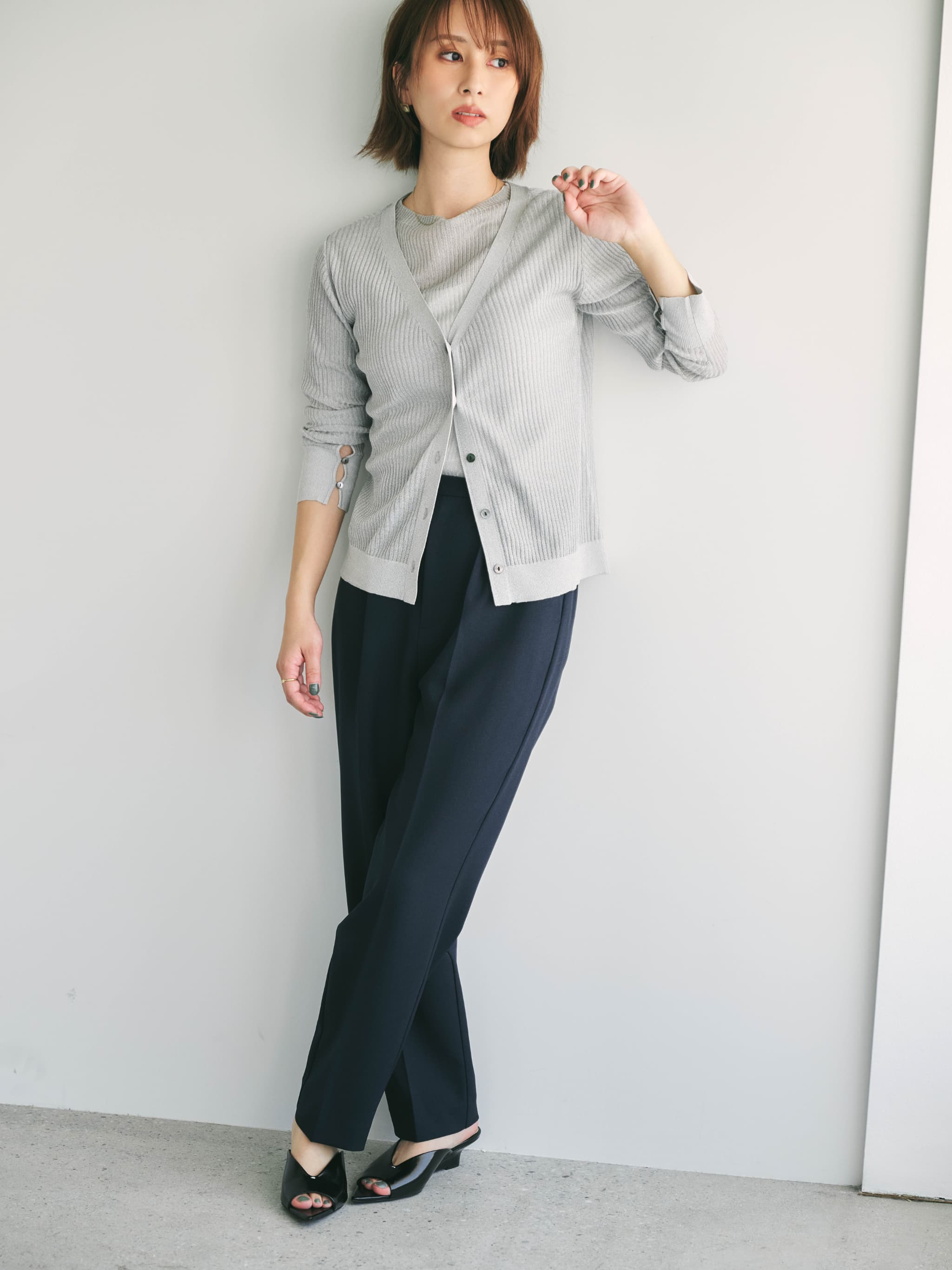 ナローベルトタックテーパードパンツ | 小柄・低身長女性向け