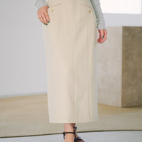 ライトベージュ