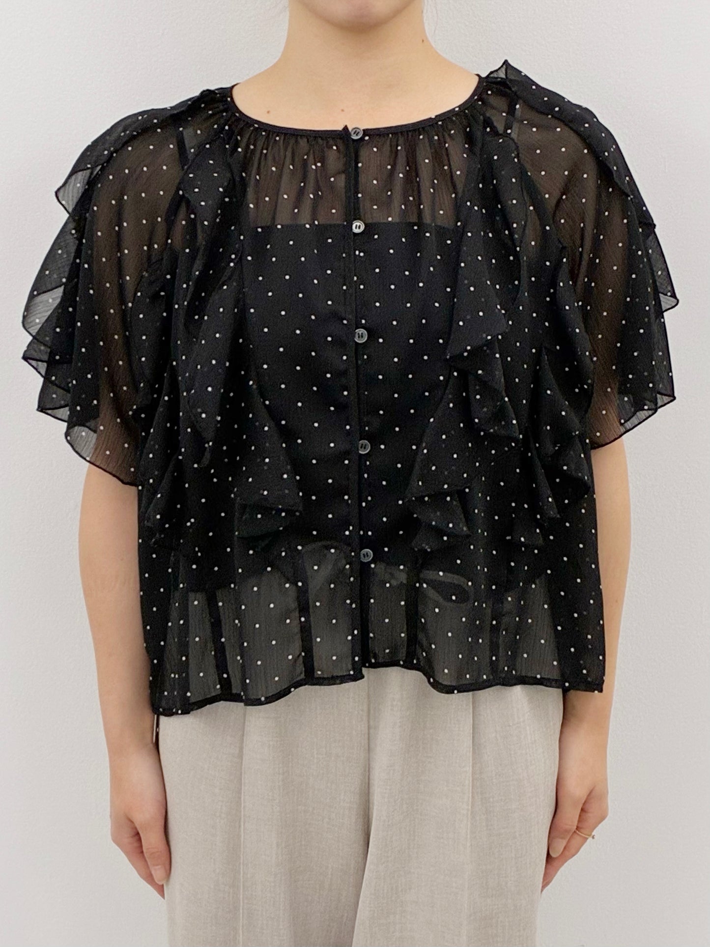 ※こちらが実物のカラーに一番お色味が近くなっております。（ブラック）<br>149cm | B:86 W:64 H:90 股下:66 | ワンサイズ着用