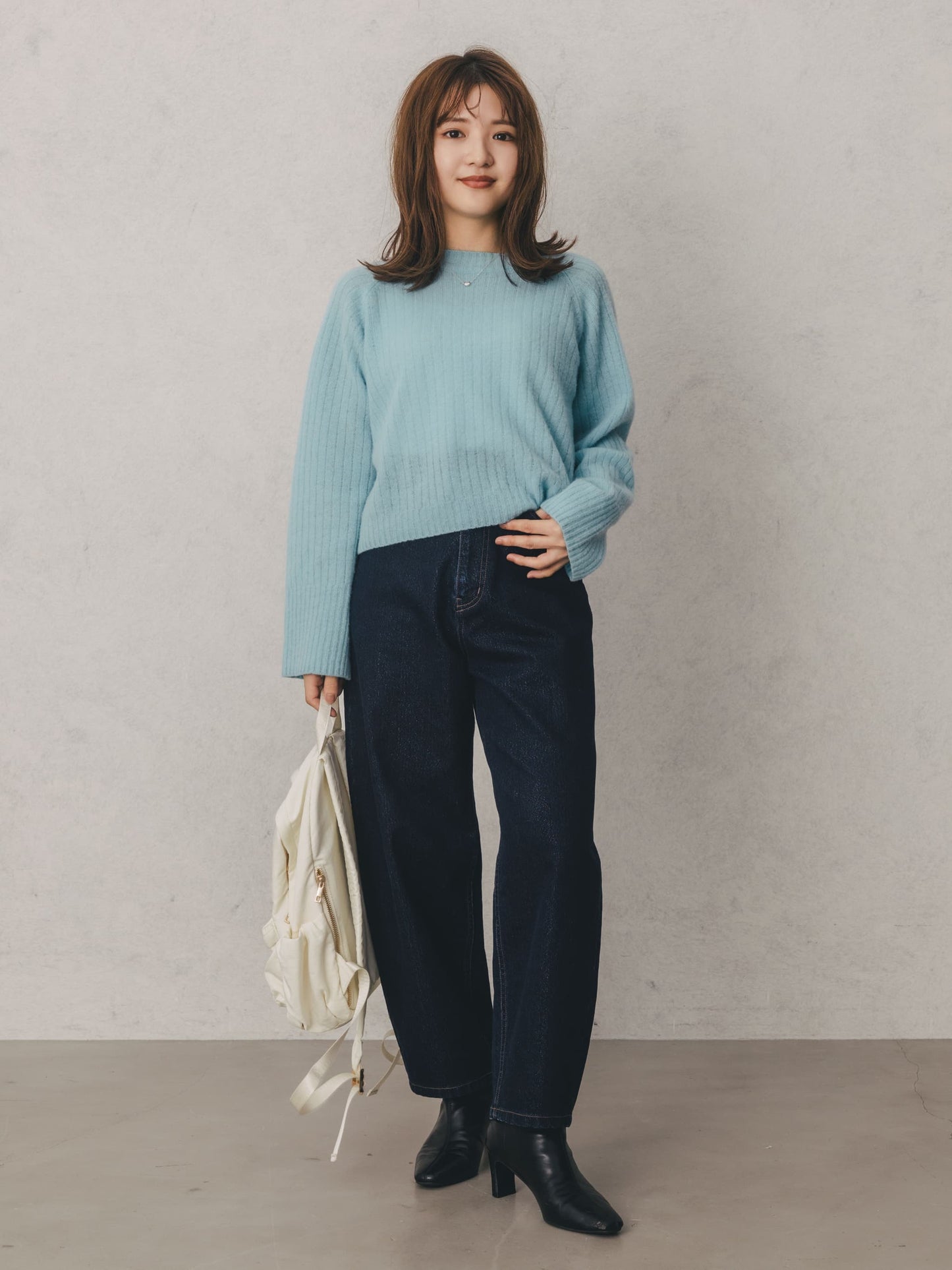 143cm | B:73 W:60 H:81 股下:65  | ワンサイズ着用