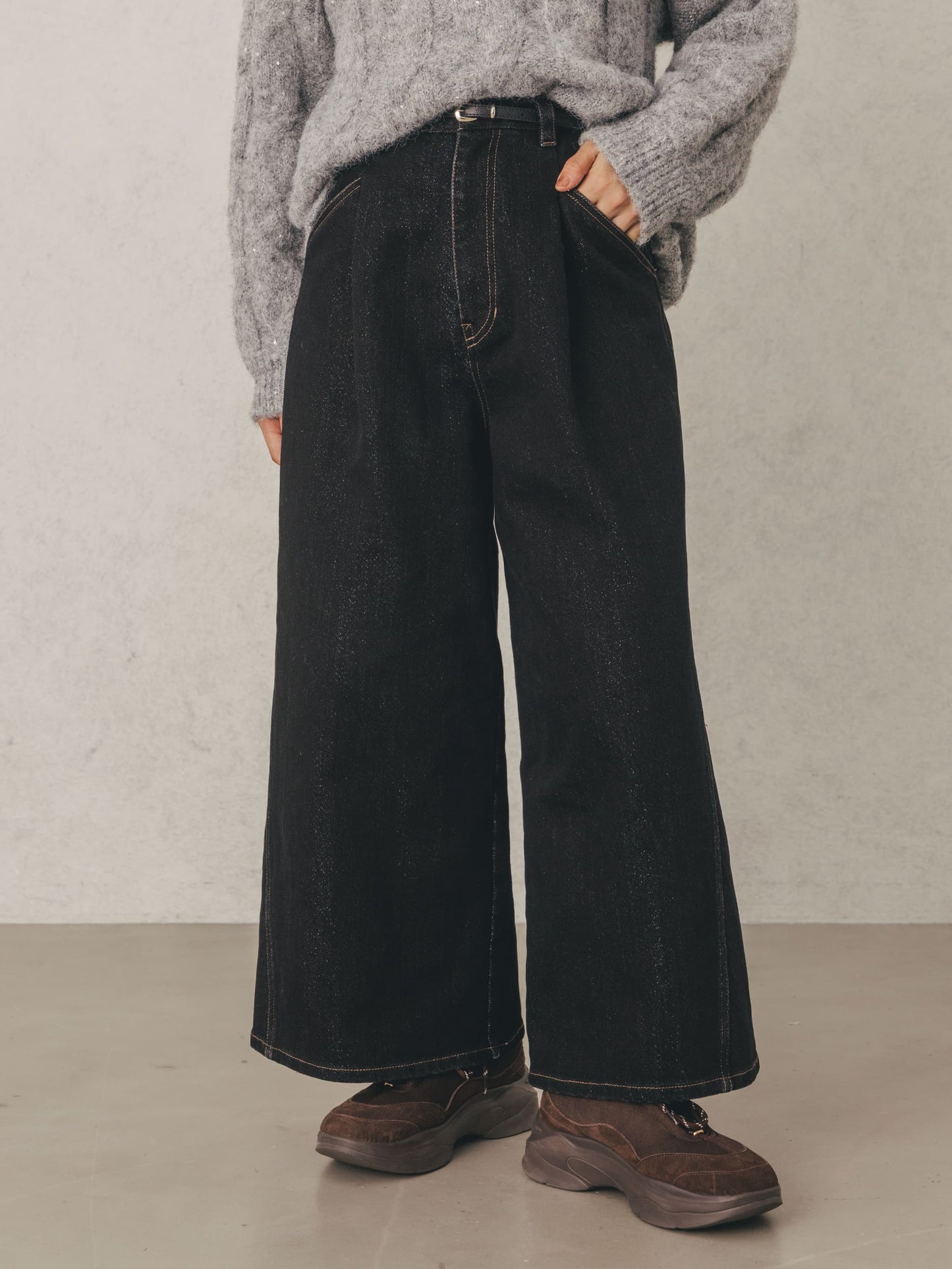 143cm | B:73 W:60 H:81 股下:65  | short-XS着用