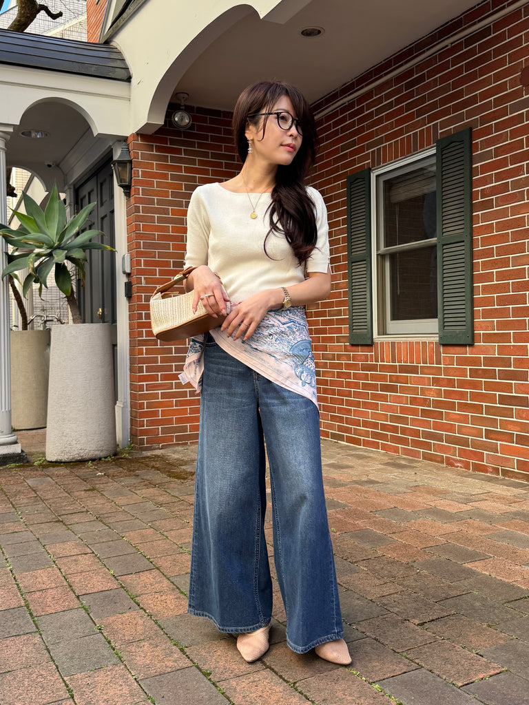 Hitomi