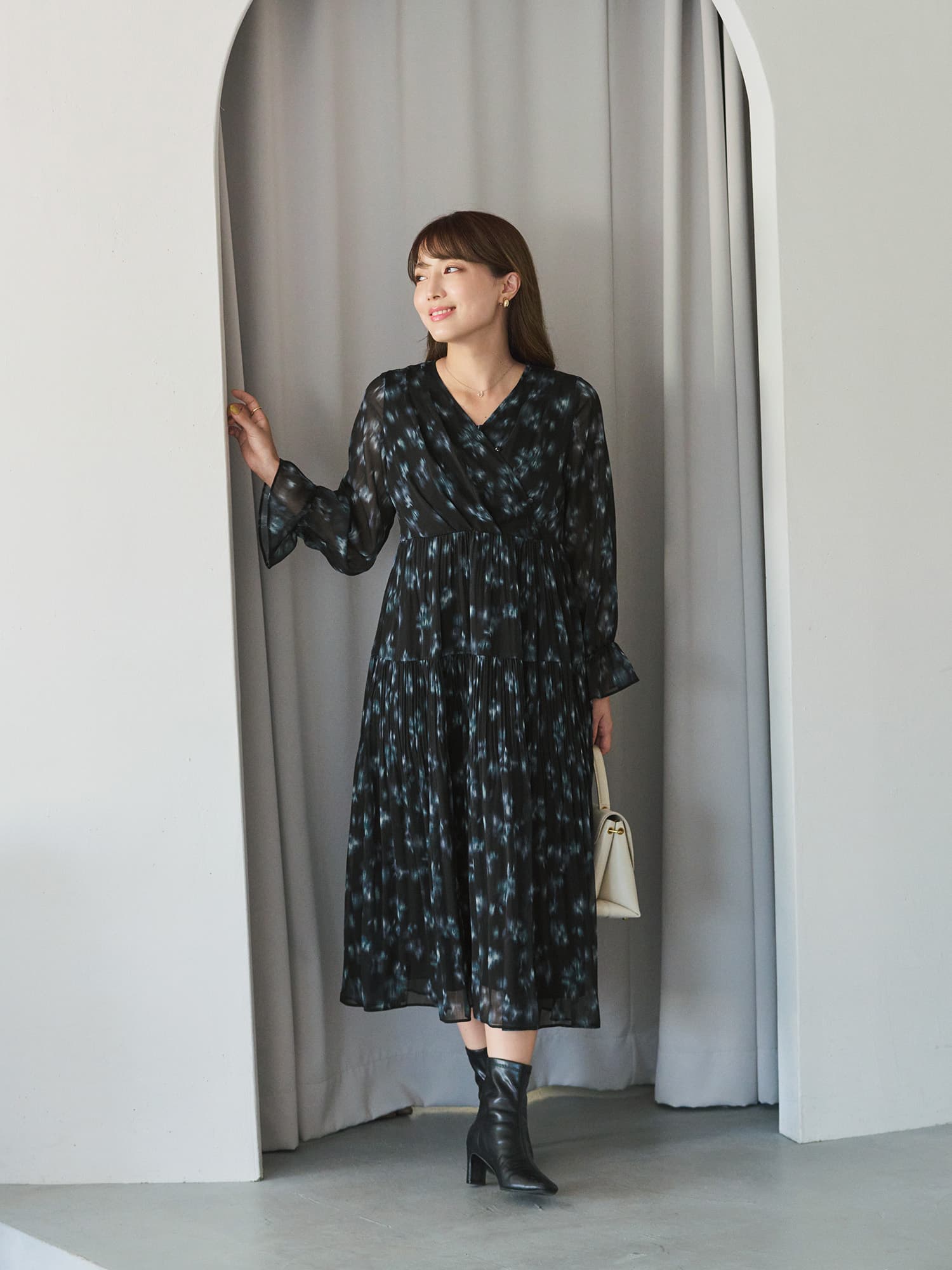 セットバックスクエアトゥショートブーツ | 小柄・低身長女性