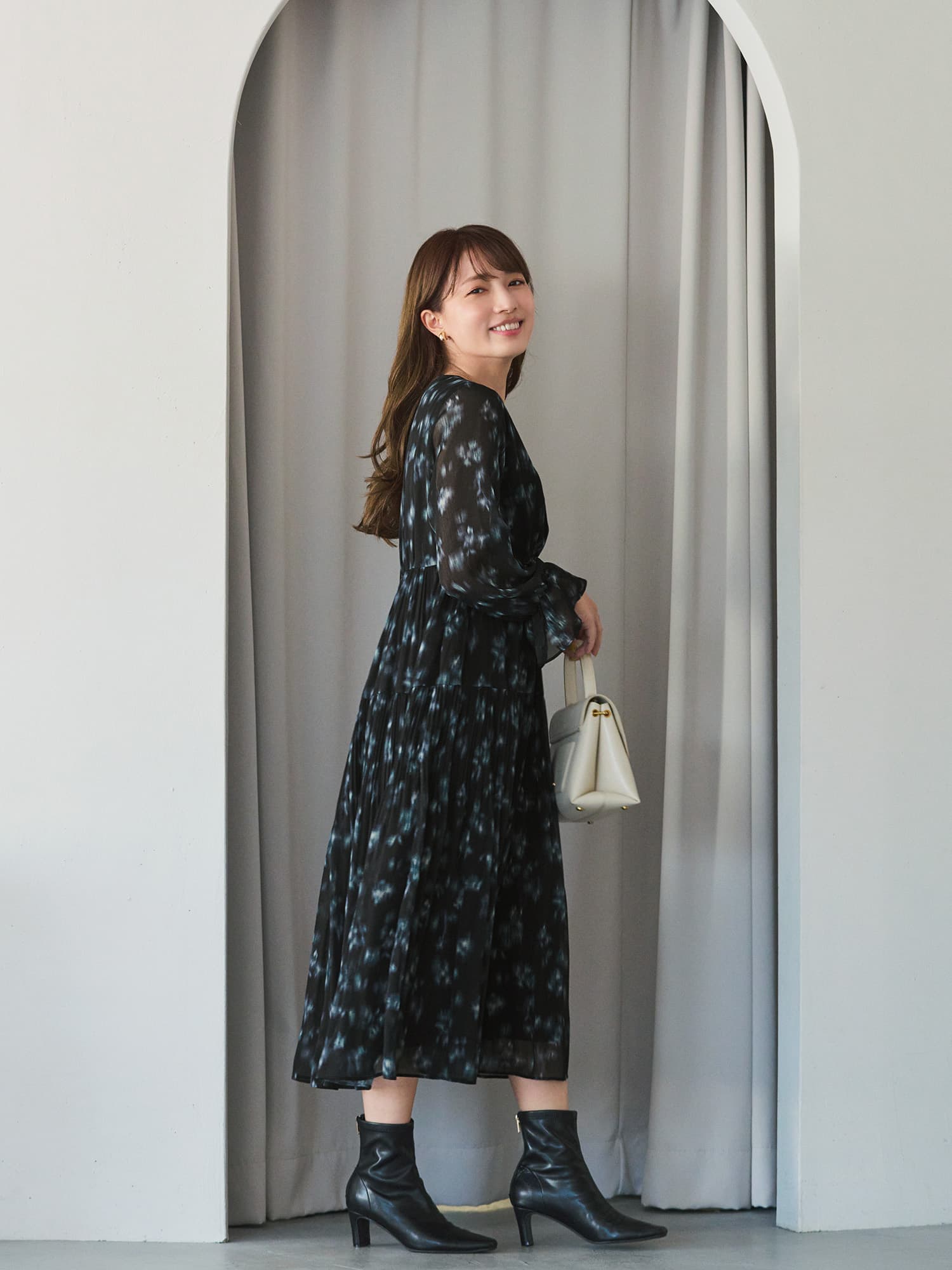 セットバックスクエアトゥショートブーツ | 小柄・低身長女性向け