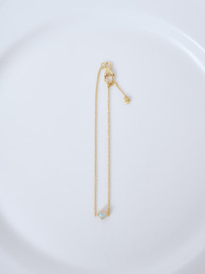 ※こちらが実物のカラーに一番お色味が近くなっております。（オパール）<br>