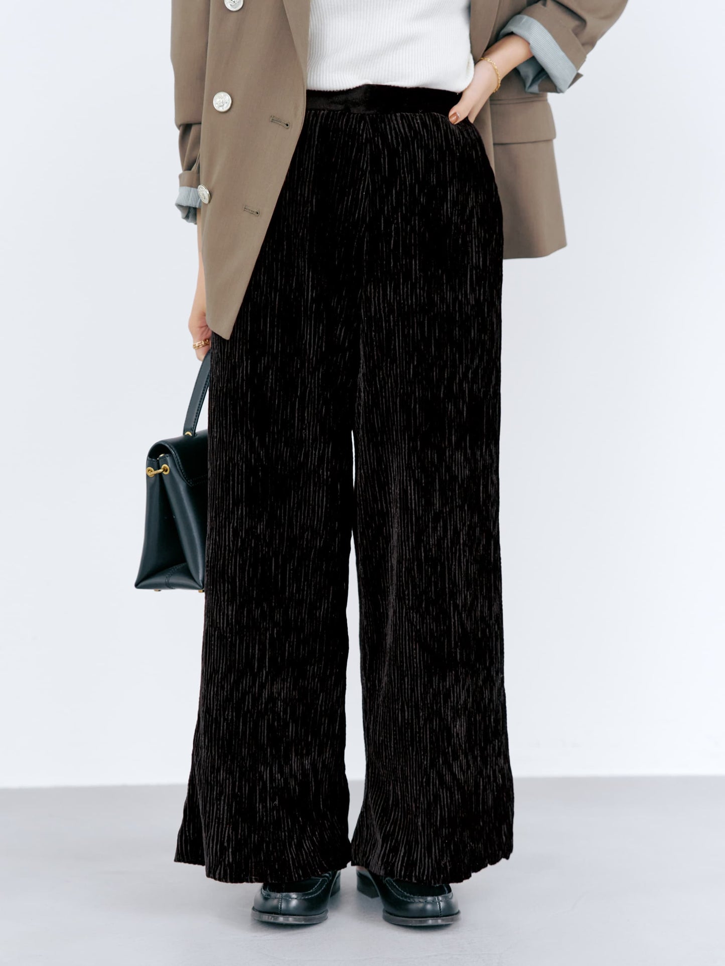 149cm | B:77 W:60 H:83 股下:68.5 | regular着用