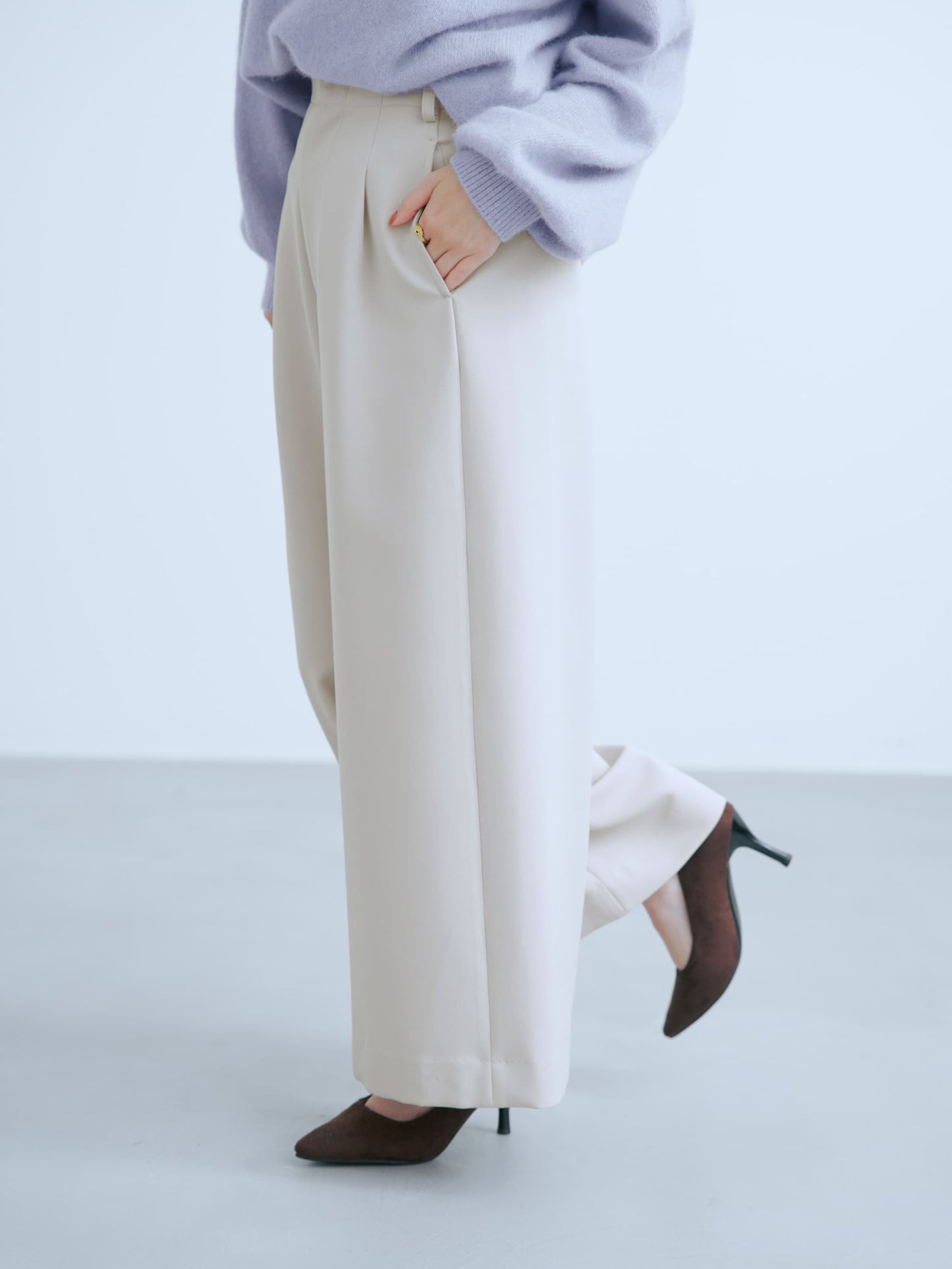 149cm | B:77 W:60 H:83 股下:68.5 | regular-XS着用