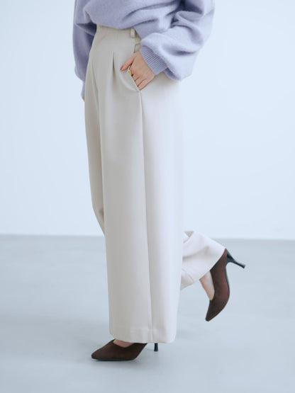 149cm | B:77 W:60 H:83 股下:68.5 | regular-XS着用