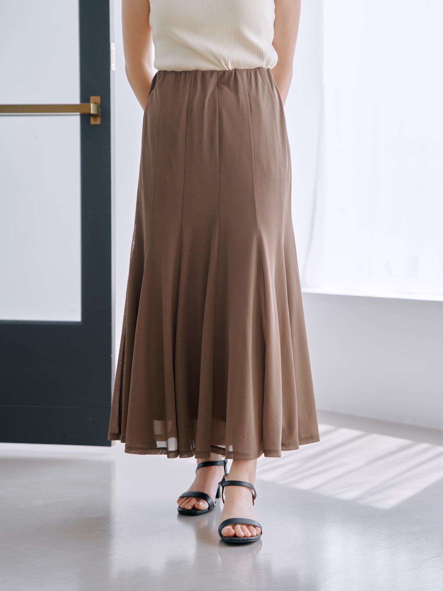 149cm | B:77 W:60 H:83 股下:68.5 | regular着用