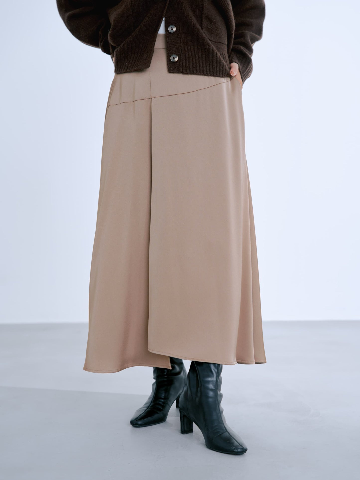 149cm | B:77 W:60 H:83 股下:68.5 | regular-XS着用