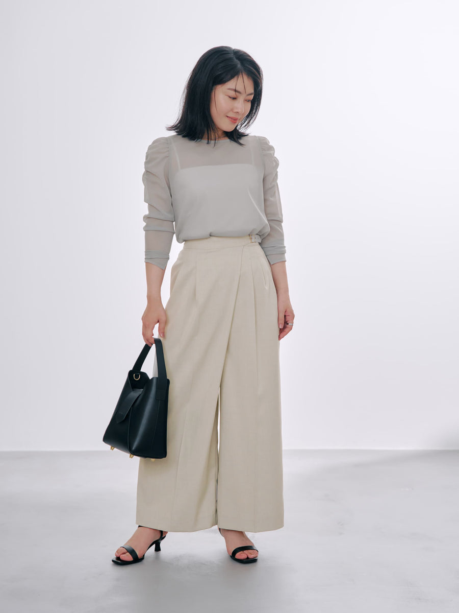 ギャザースリーブシアーカットトップス　[通常]