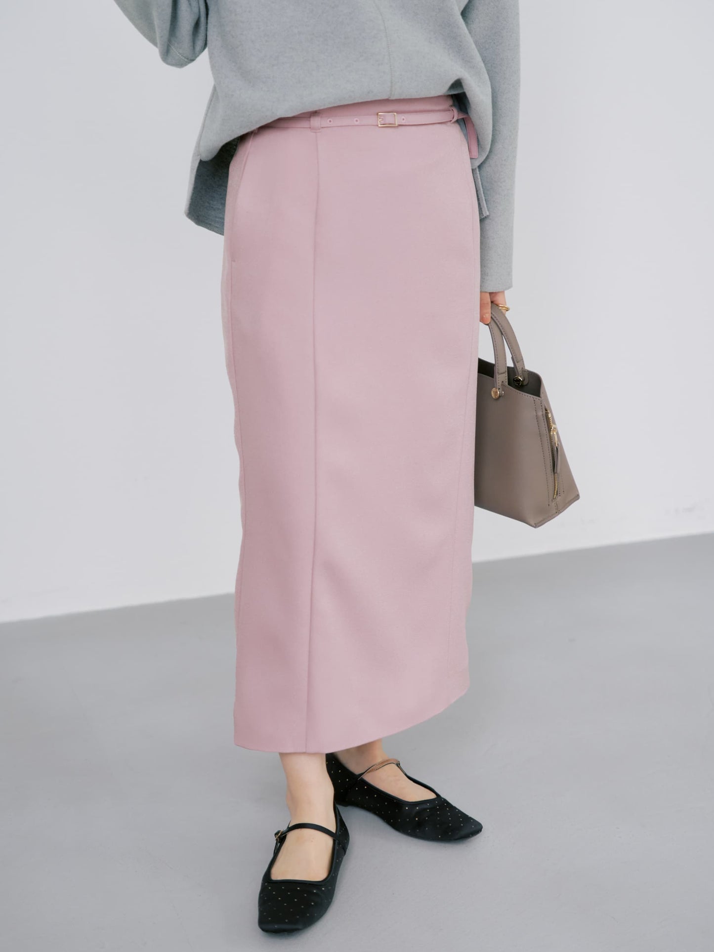 143cm | B:73 W:60 H:81 股下:65  | short-XS着用