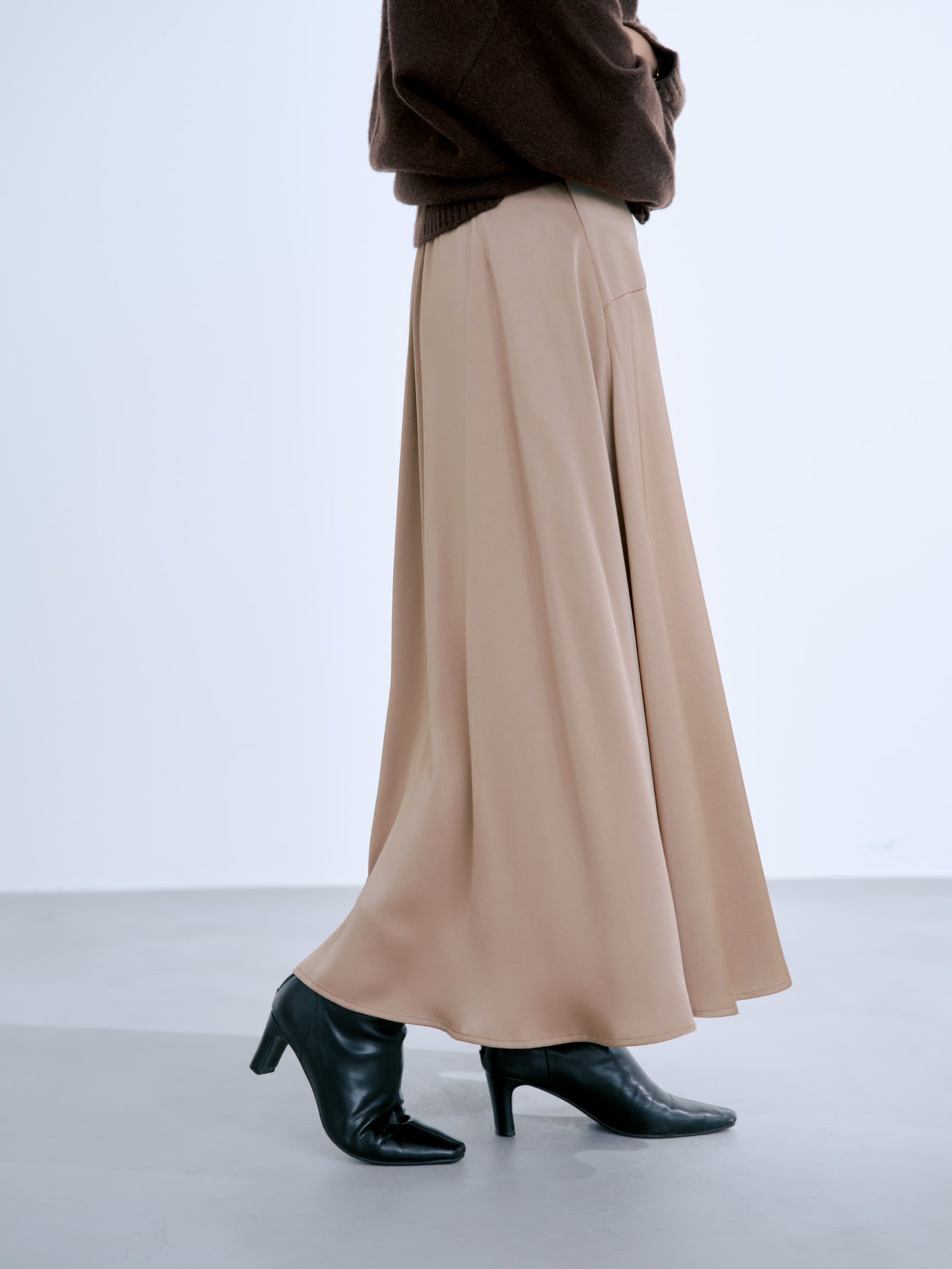 149cm | B:77 W:60 H:83 股下:68.5 | regular-XS着用