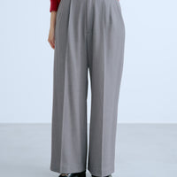 チャコールグレー