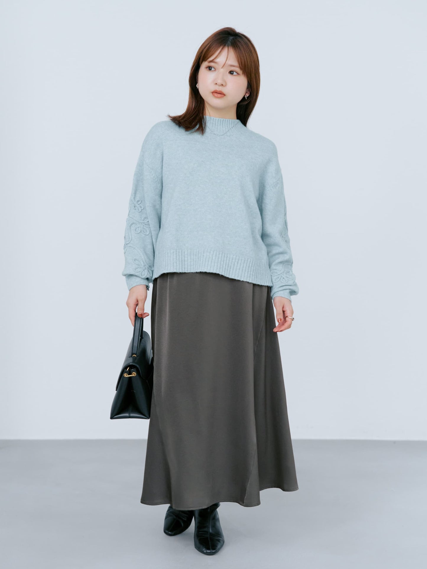 コードエンブロイダリーボトルネックニット　[通常]