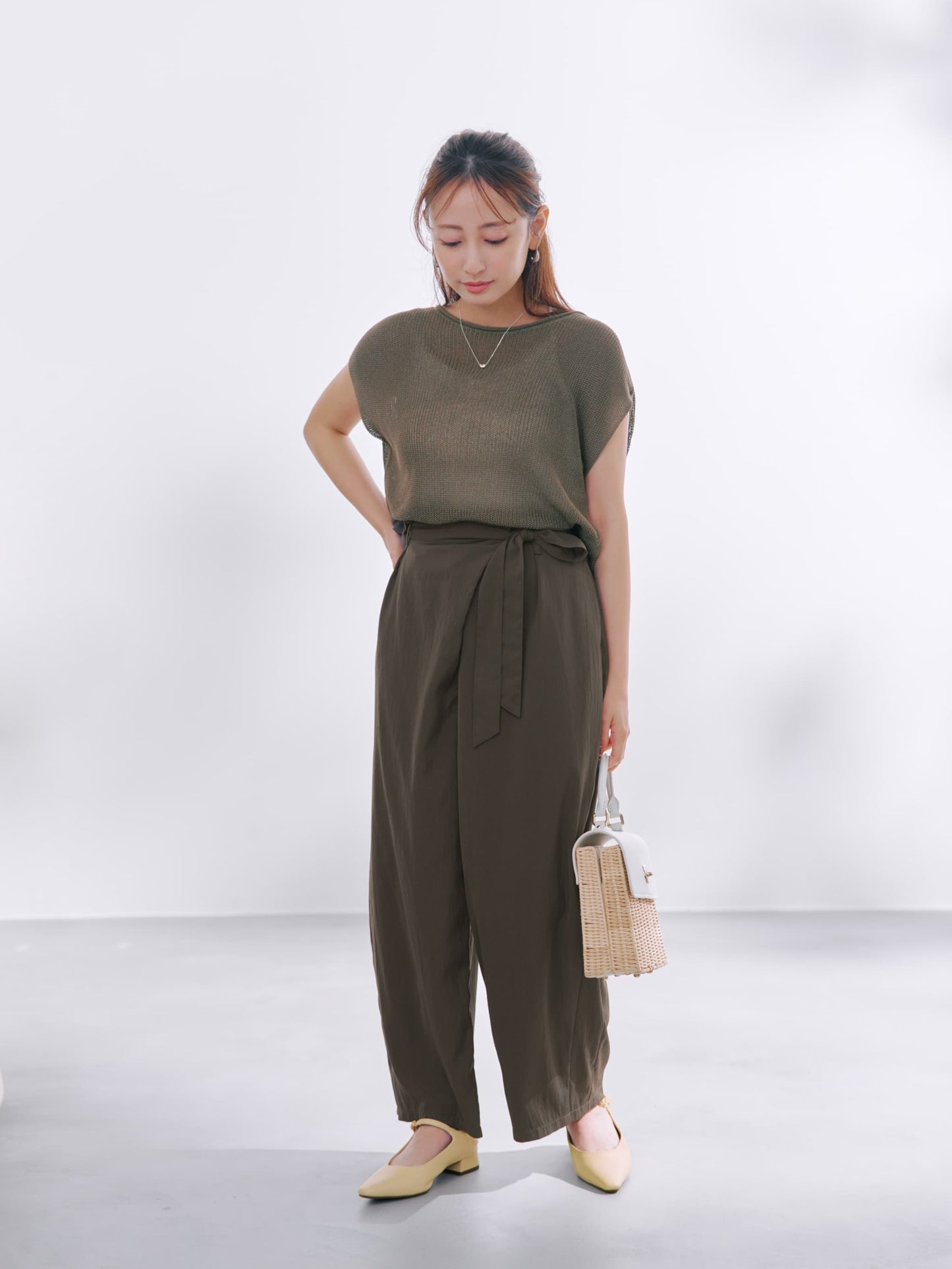 149cm | B:77 W:60 H:83 股下:68.5 | regular-XS着用