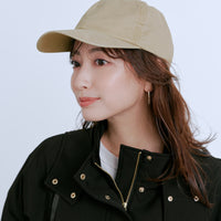 ライトベージュ