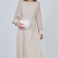 ライトベージュ