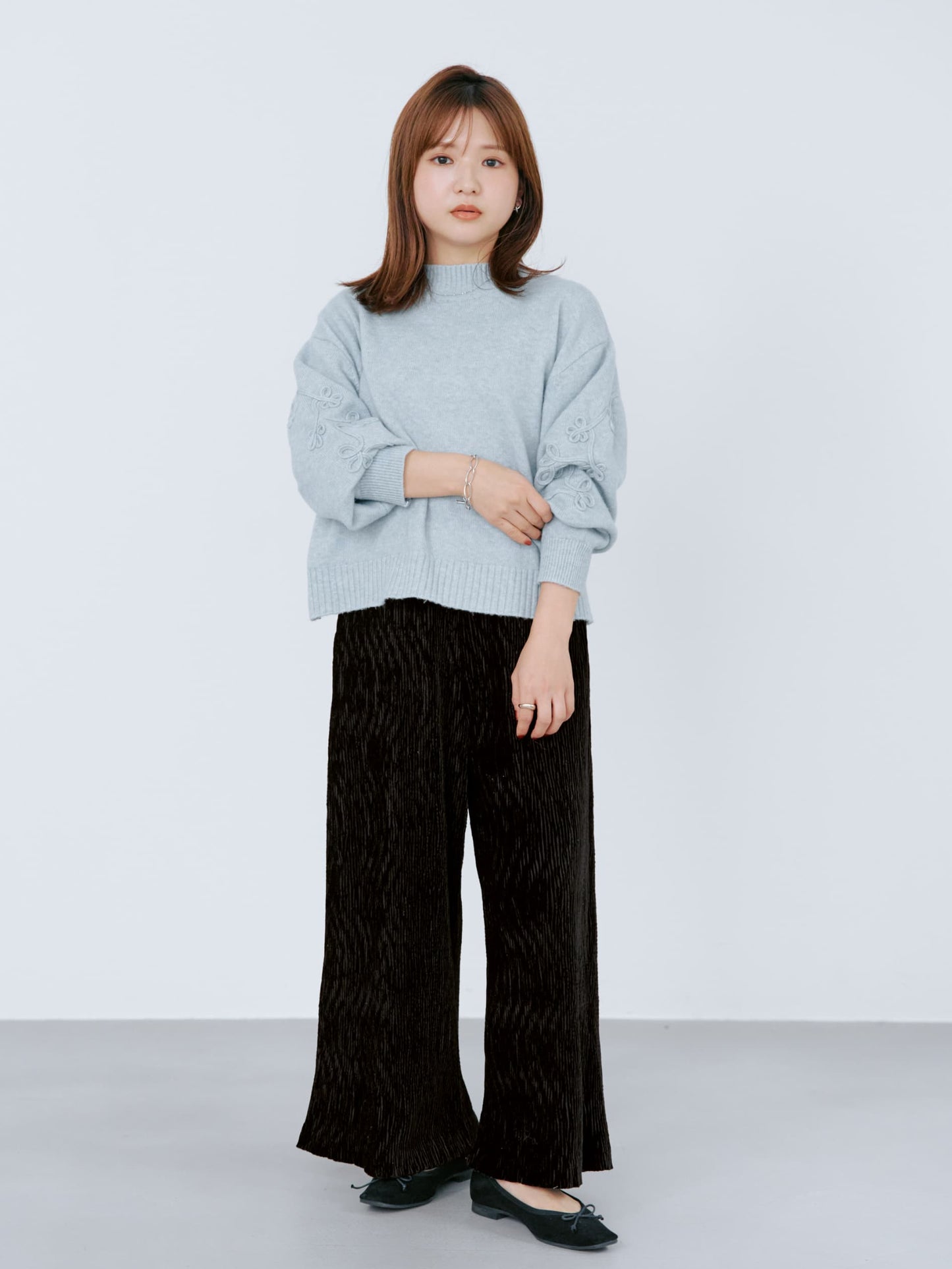 143cm | B:73 W:60 H:81 股下:65  | ワンサイズ着用