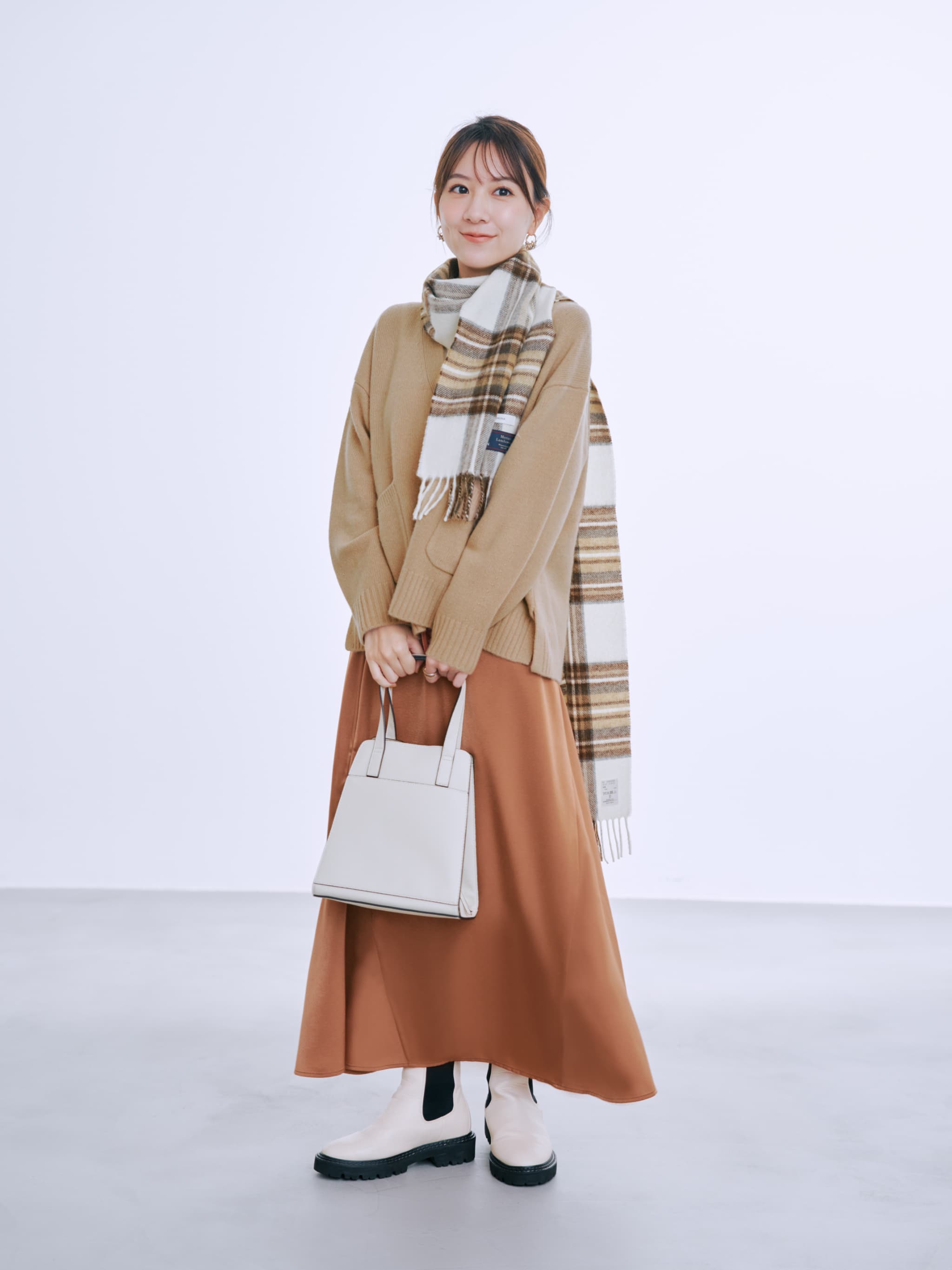 ウールカシミヤVネックロングカーディガン　 ¥16,900 COHINA コヒナ ウールカシミヤVネックロングカーディガン | 小柄・低身長女性向け