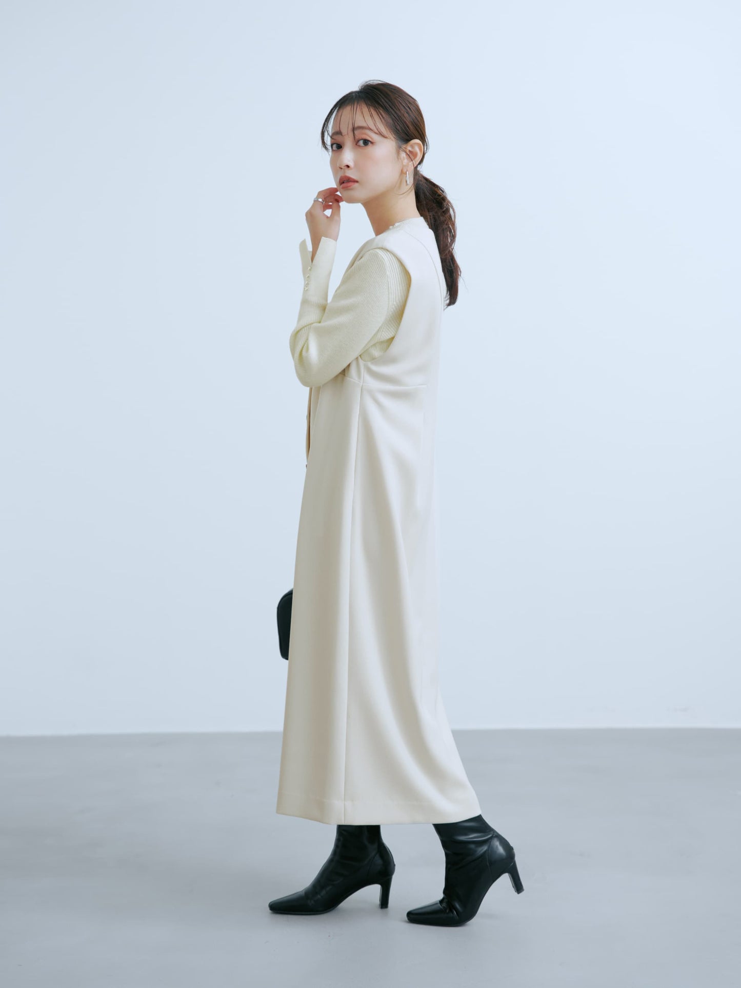 149cm | B:77 W:60 H:83 股下:68.5 | regular着用