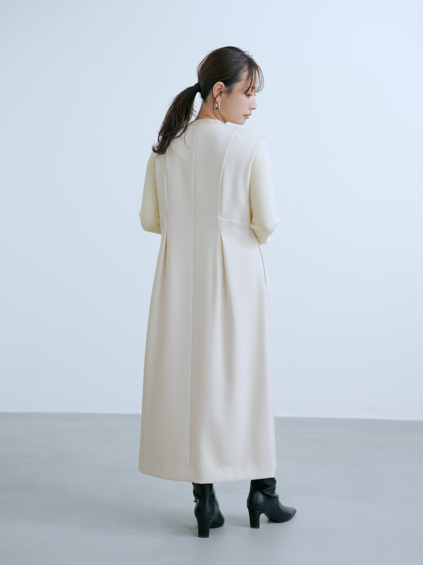 フロントボタンVネックジャンパースカート-short & regular　[通常]