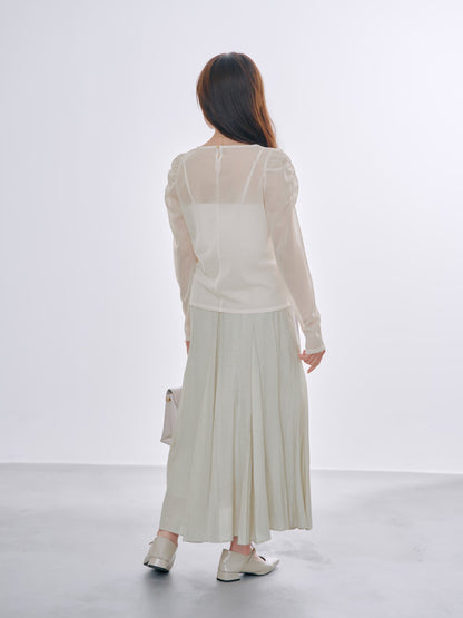 ギャザースリーブシアーカットトップス　[通常]