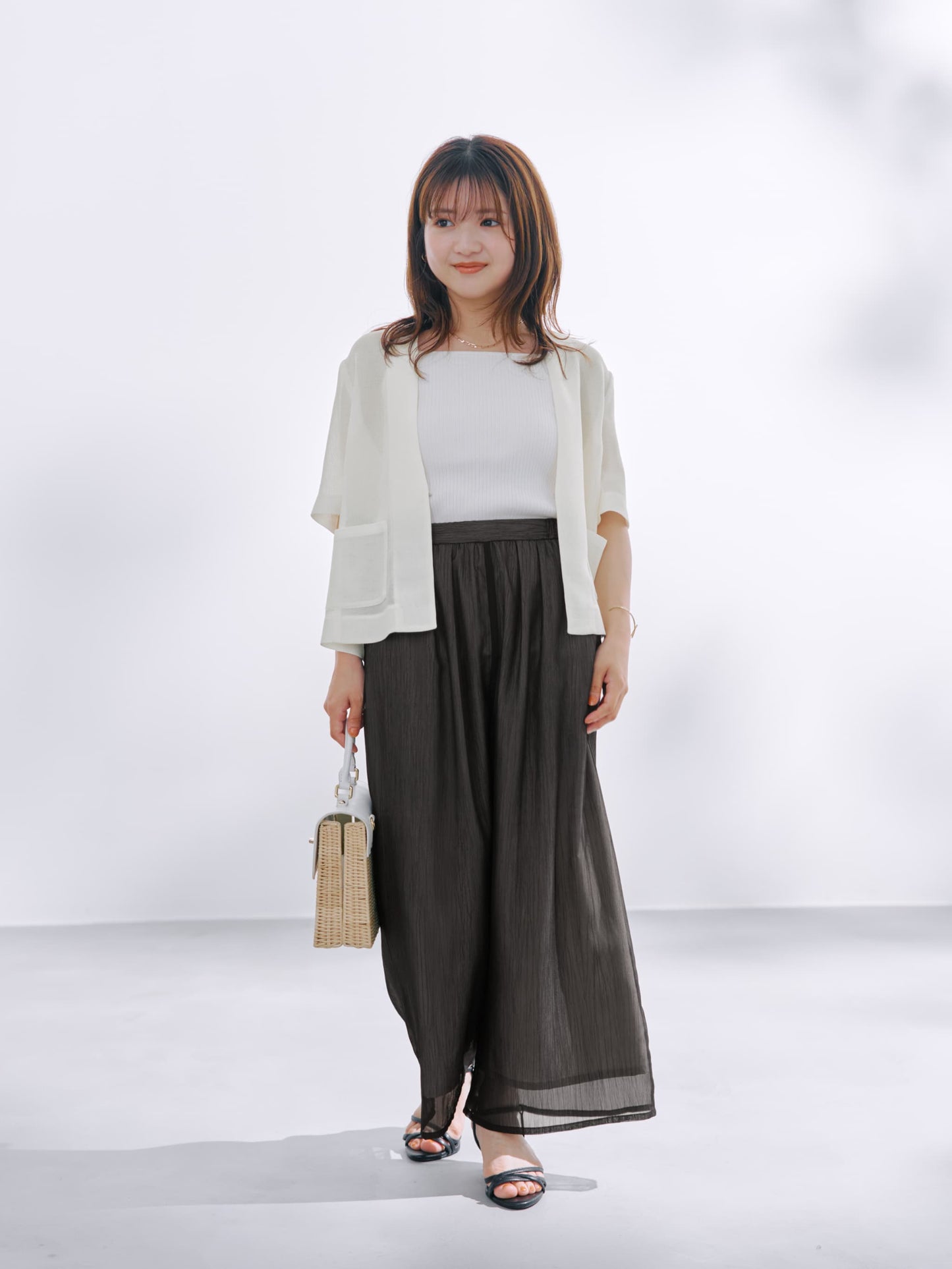 143cm | B:73 W:60 H:81 股下:65  | ワンサイズ着用