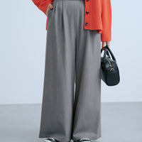 チャコールグレー