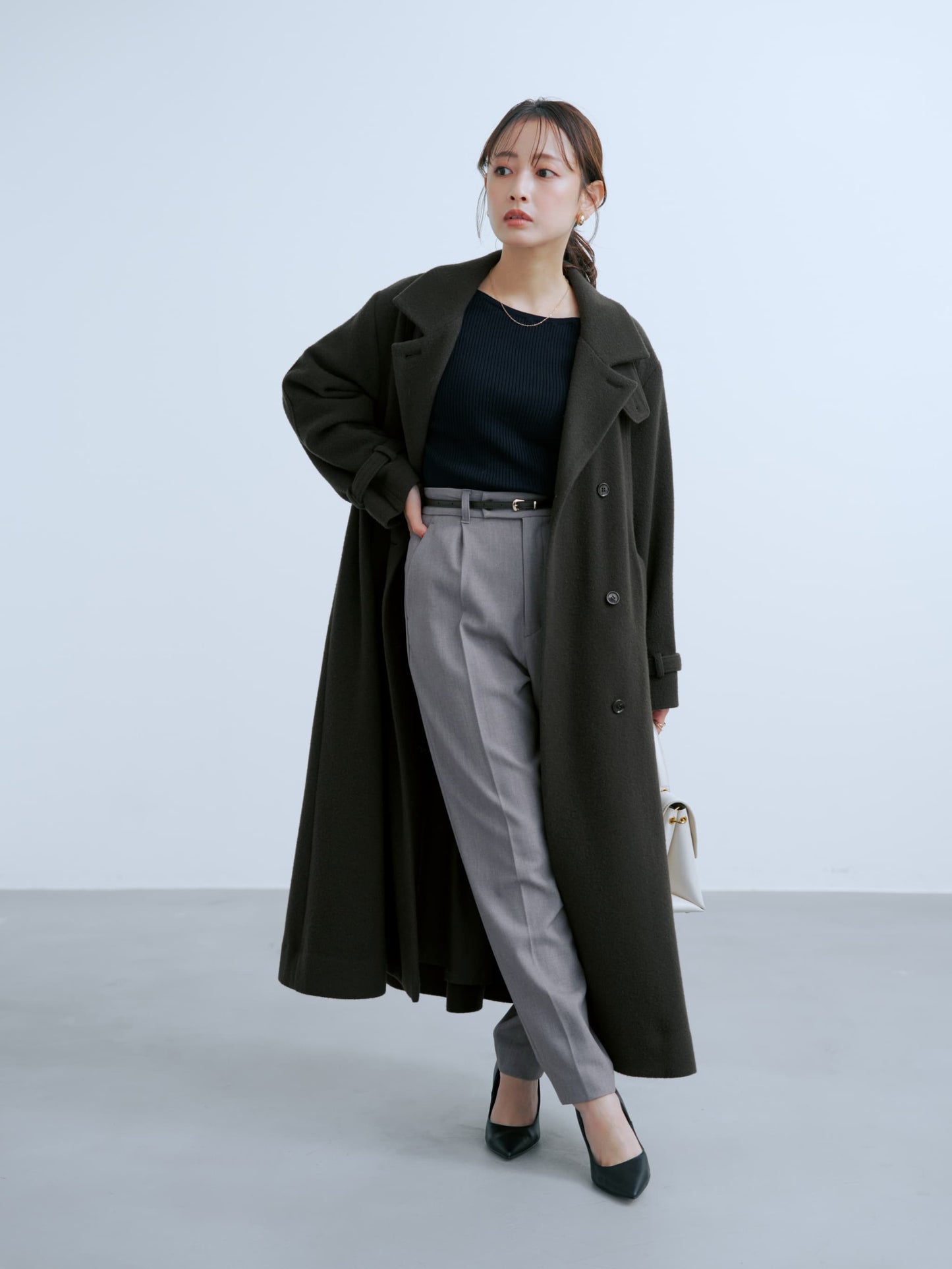 149cm | B:77 W:60 H:83 股下:68.5 | regular着用 (チャコール)