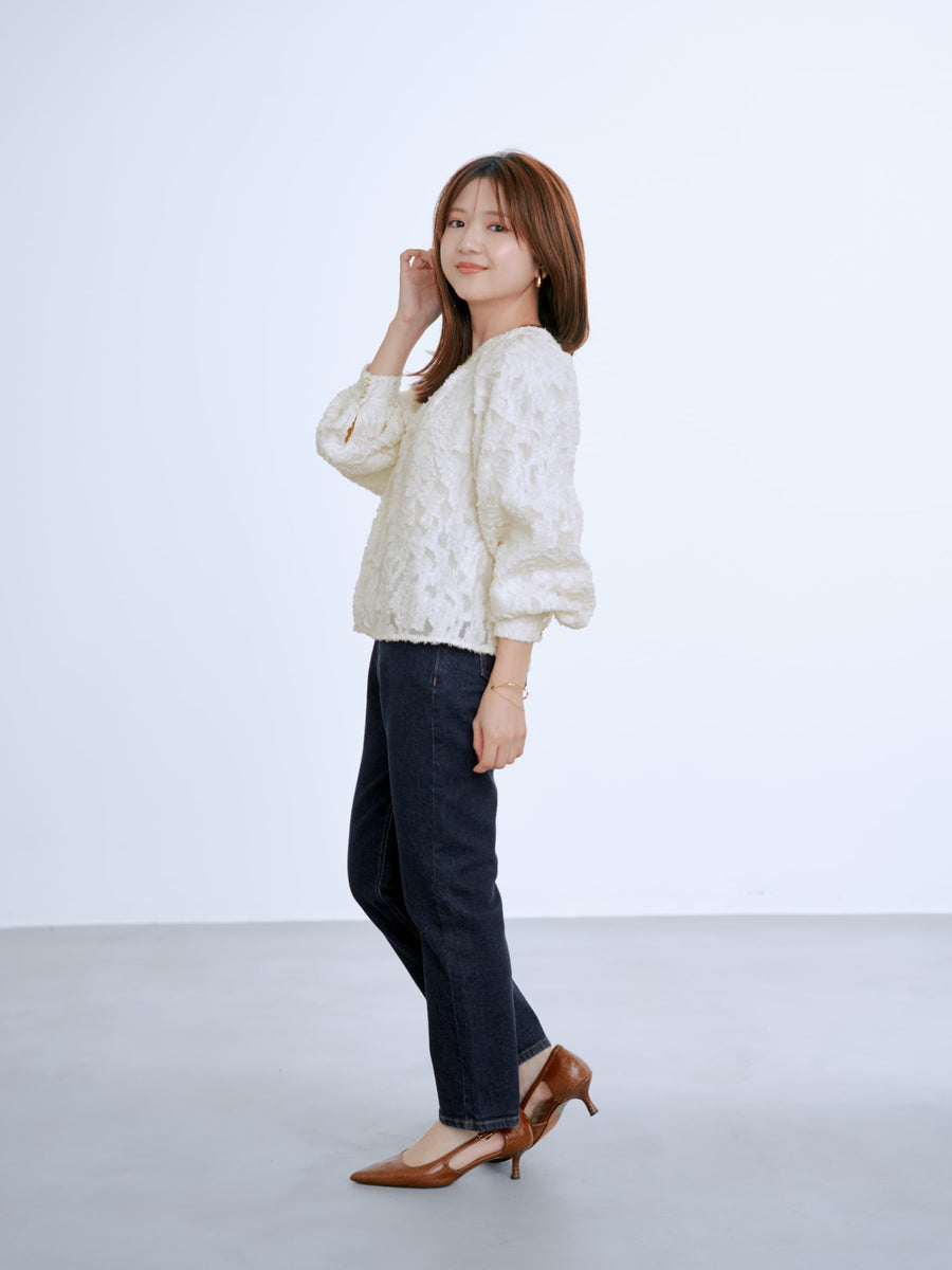 カットジャカードタックデザインブラウス　[通常]