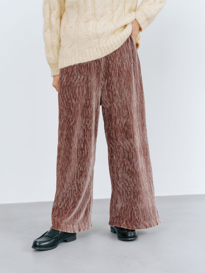 149cm | B:77 W:60 H:83 股下:68.5 | regular着用