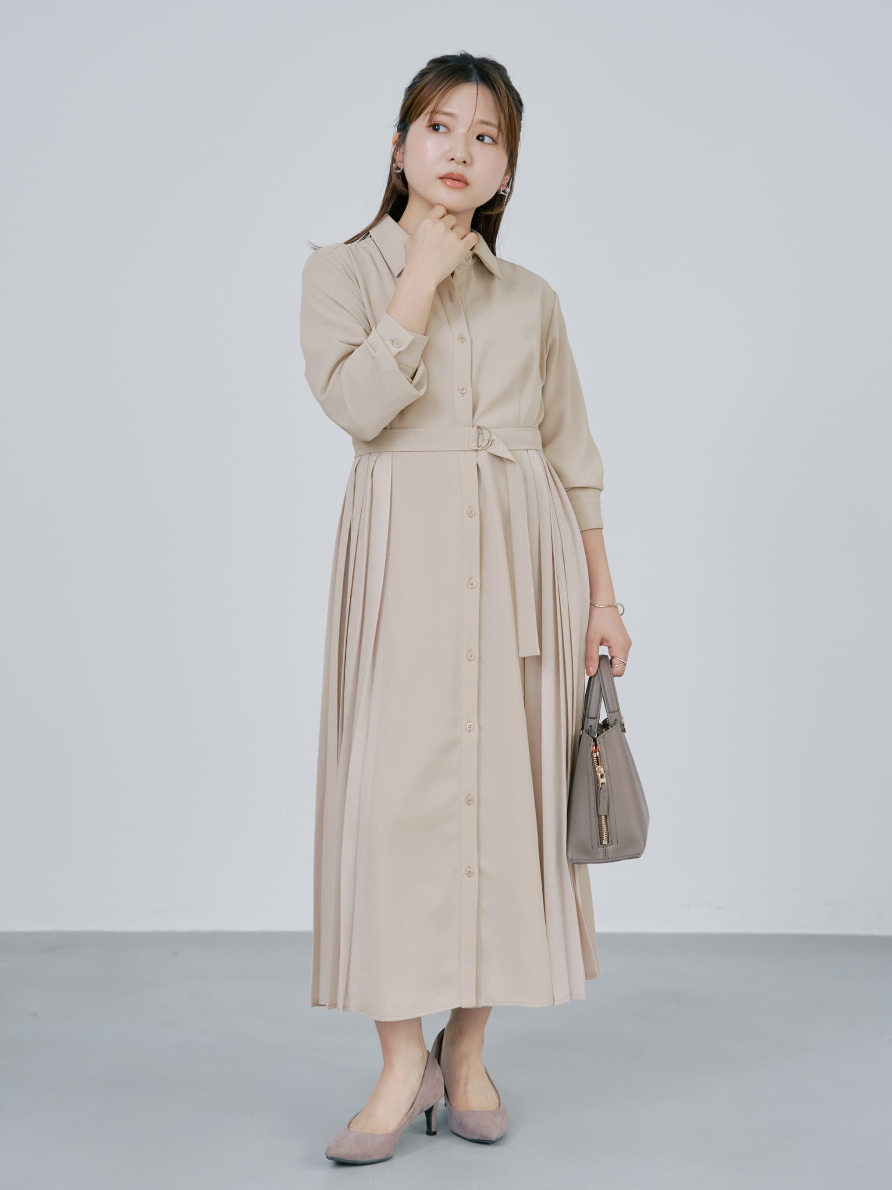 ベルト付きサイドプリーツワンピース-short & regular | 小柄・低身長