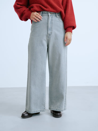 144cm | B:80 W:64 H:84 股下:62 | short-XS着用