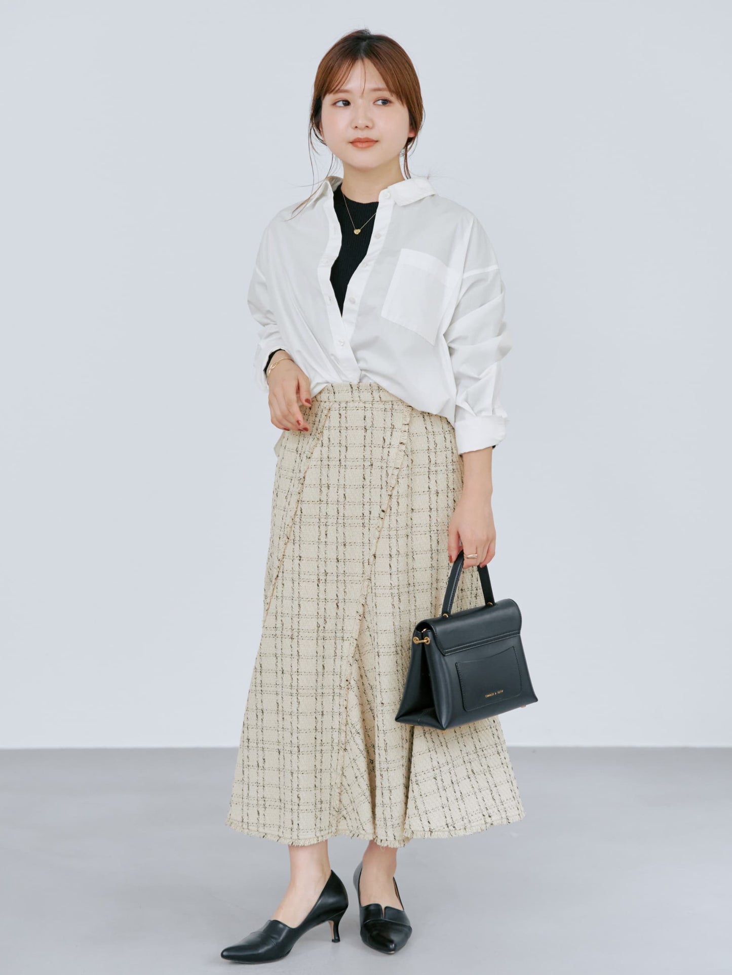 143cm | B:73 W:60 H:81 股下:65  | short-XS着用