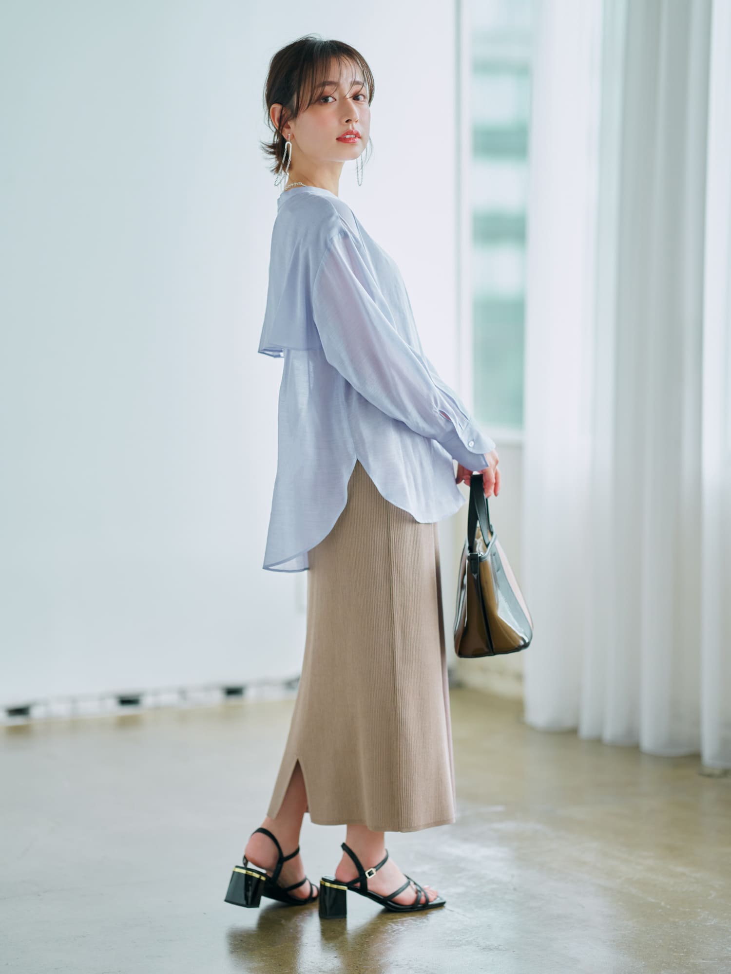 シアーバックフレアヨークシャツ | 小柄・低身長女性向けファッション 